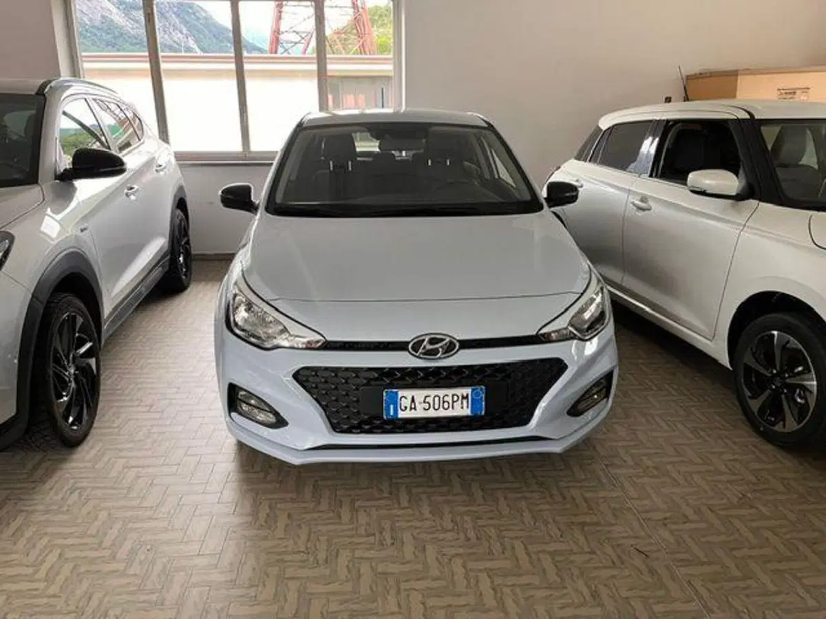 Hyundai i20 usata a Verbano Cusio Ossola (3)