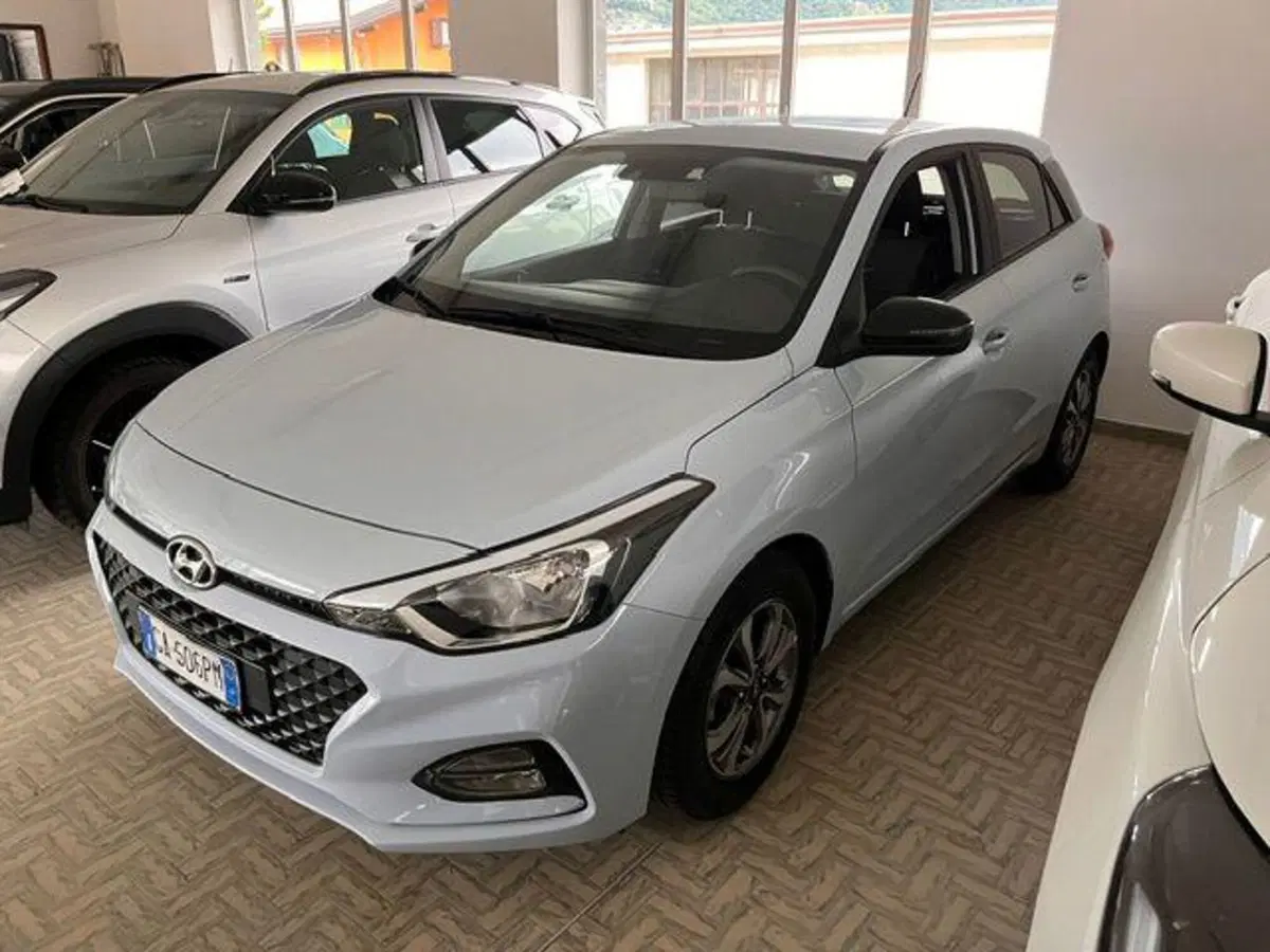 Hyundai i20 usata a Verbano Cusio Ossola (4)