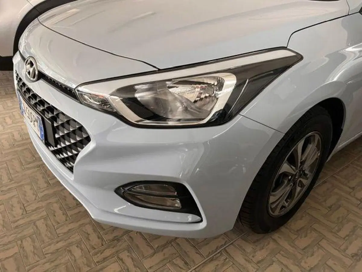 Hyundai i20 usata a Verbano Cusio Ossola (6)