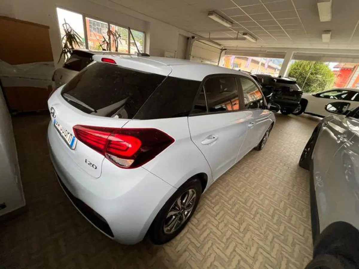 Hyundai i20 usata a Verbano Cusio Ossola (8)