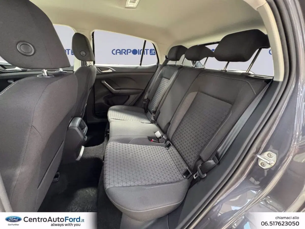 Volkswagen T-Cross usata a Roma (13)