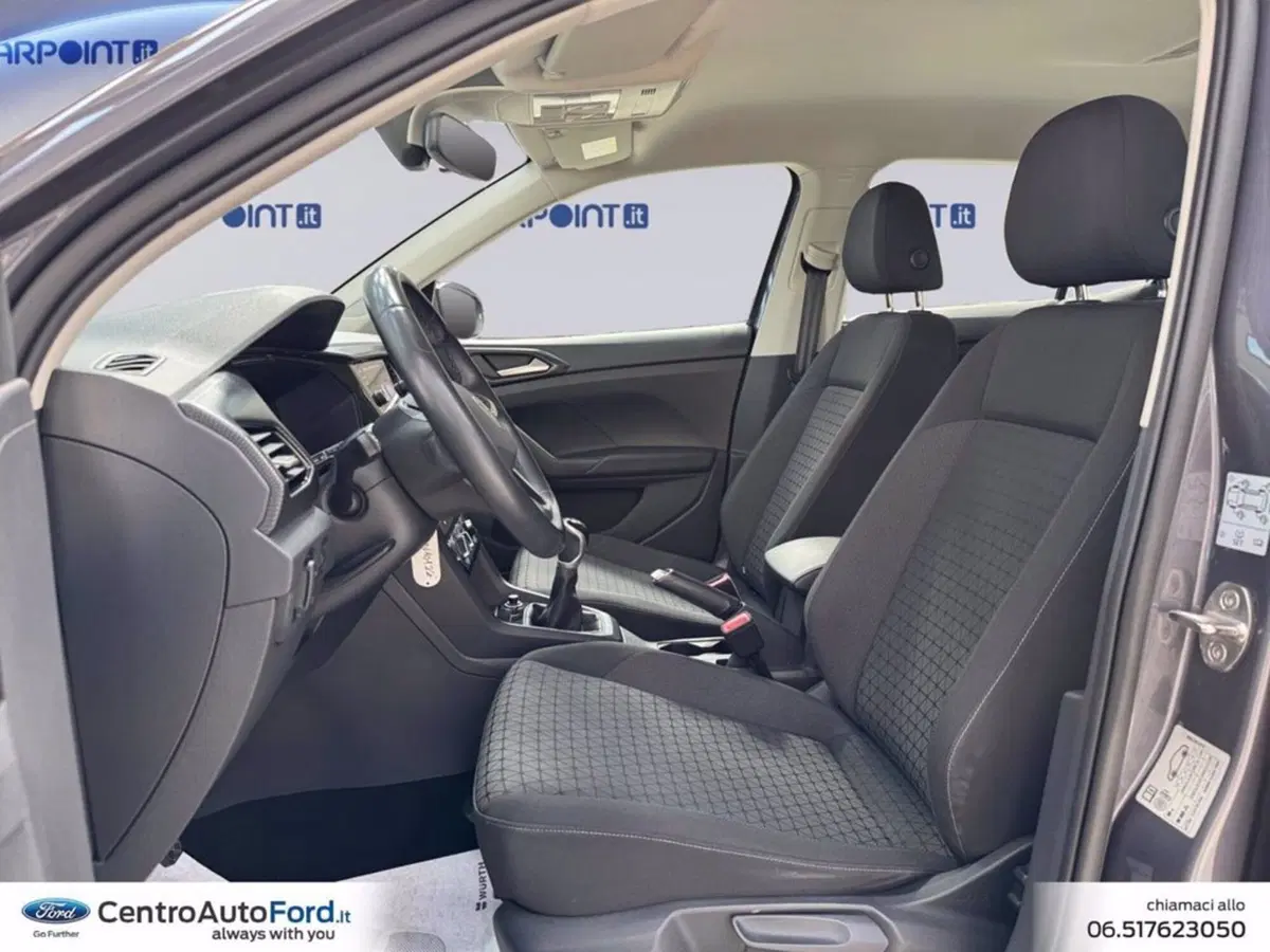 Volkswagen T-Cross usata a Roma (9)