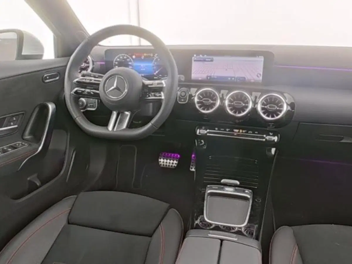 Mercedes-Benz Classe A usata a Milano (9)