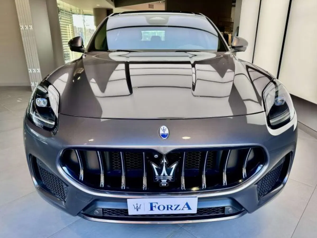 Maserati Grecale usata a Torino (2)