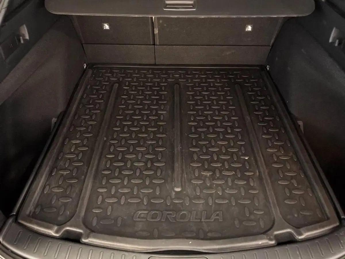 Toyota Corolla Touring Sports usata a Torino (12)
