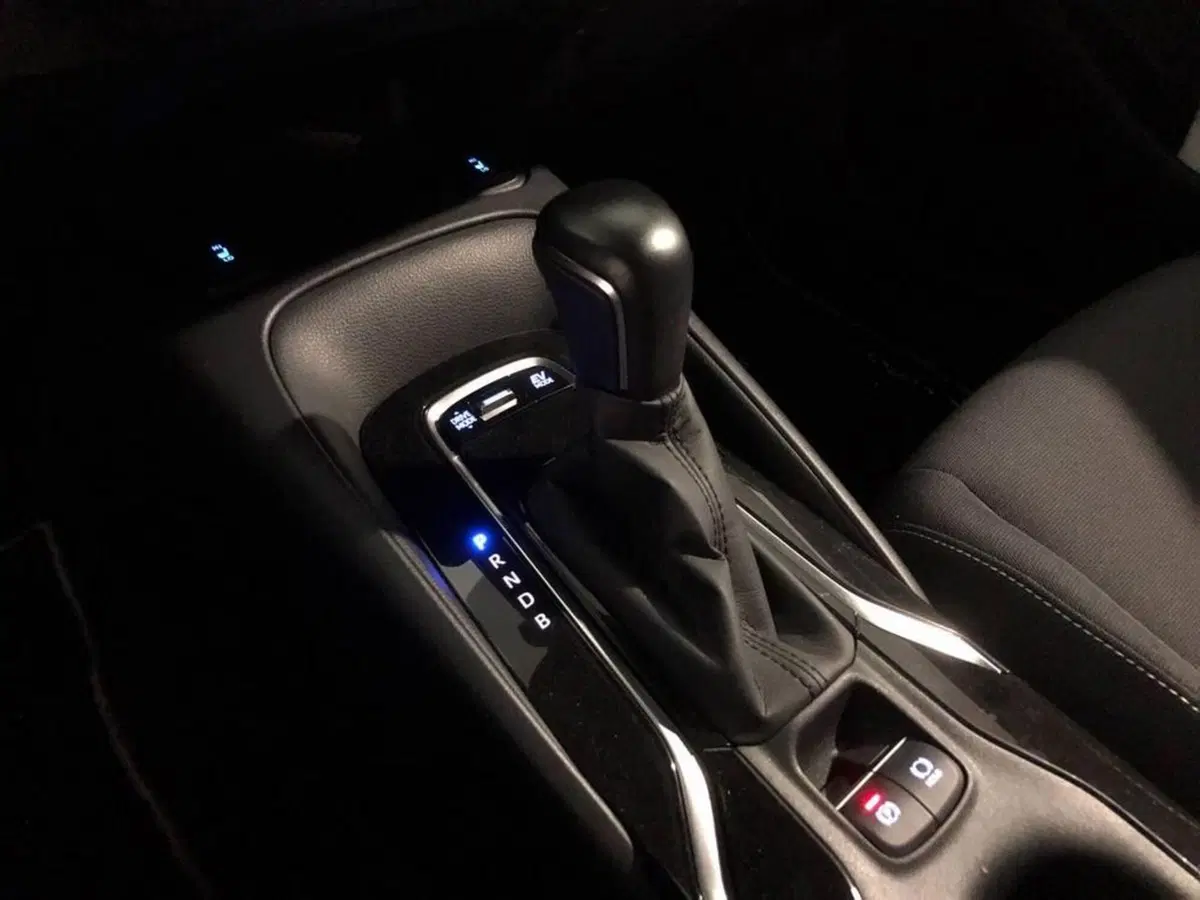 Toyota Corolla Touring Sports usata a Torino (7)