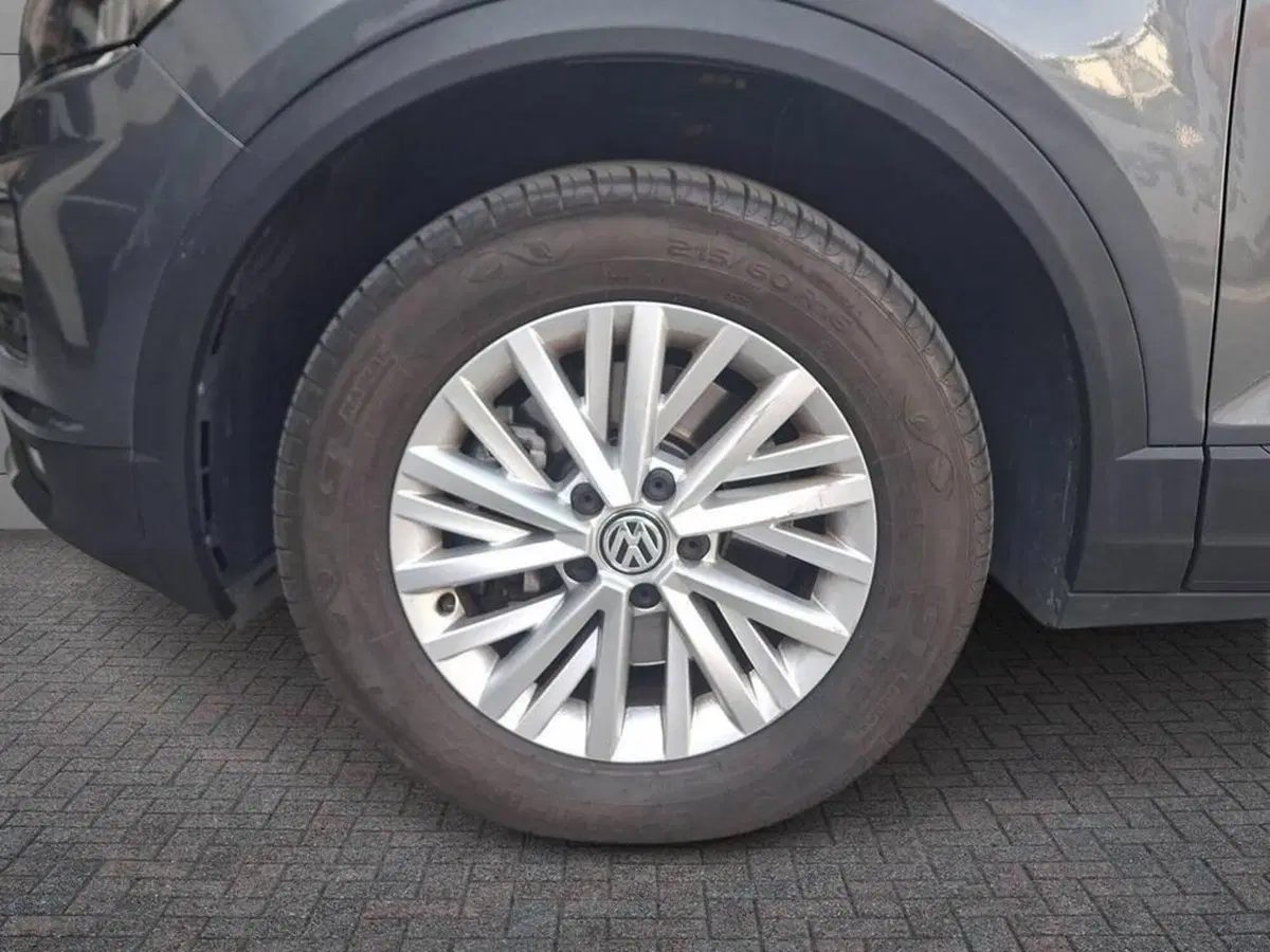 Volkswagen T-Roc usata a Torino (5)