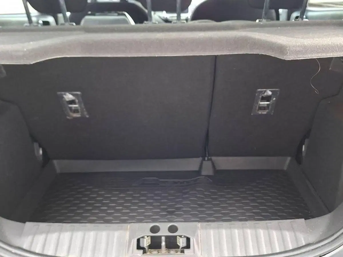 Ford Ka+ usata a Torino (12)