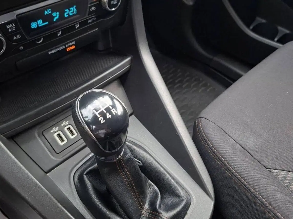 Ford Ka+ usata a Torino (8)