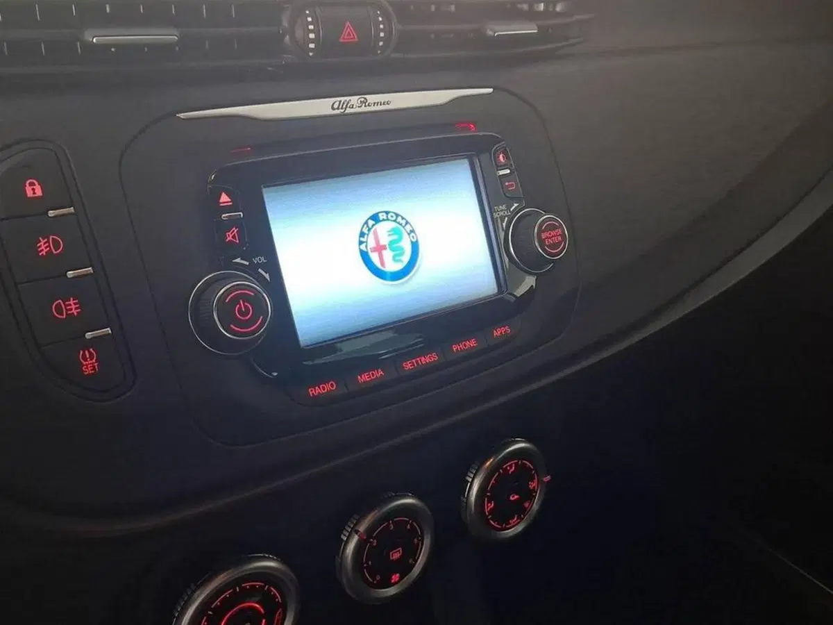 Alfa Romeo Giulietta usata a Torino (7)