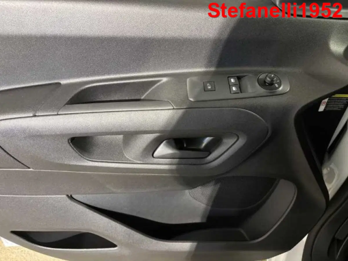 Opel Combo Furgone nuova a Bologna (10)