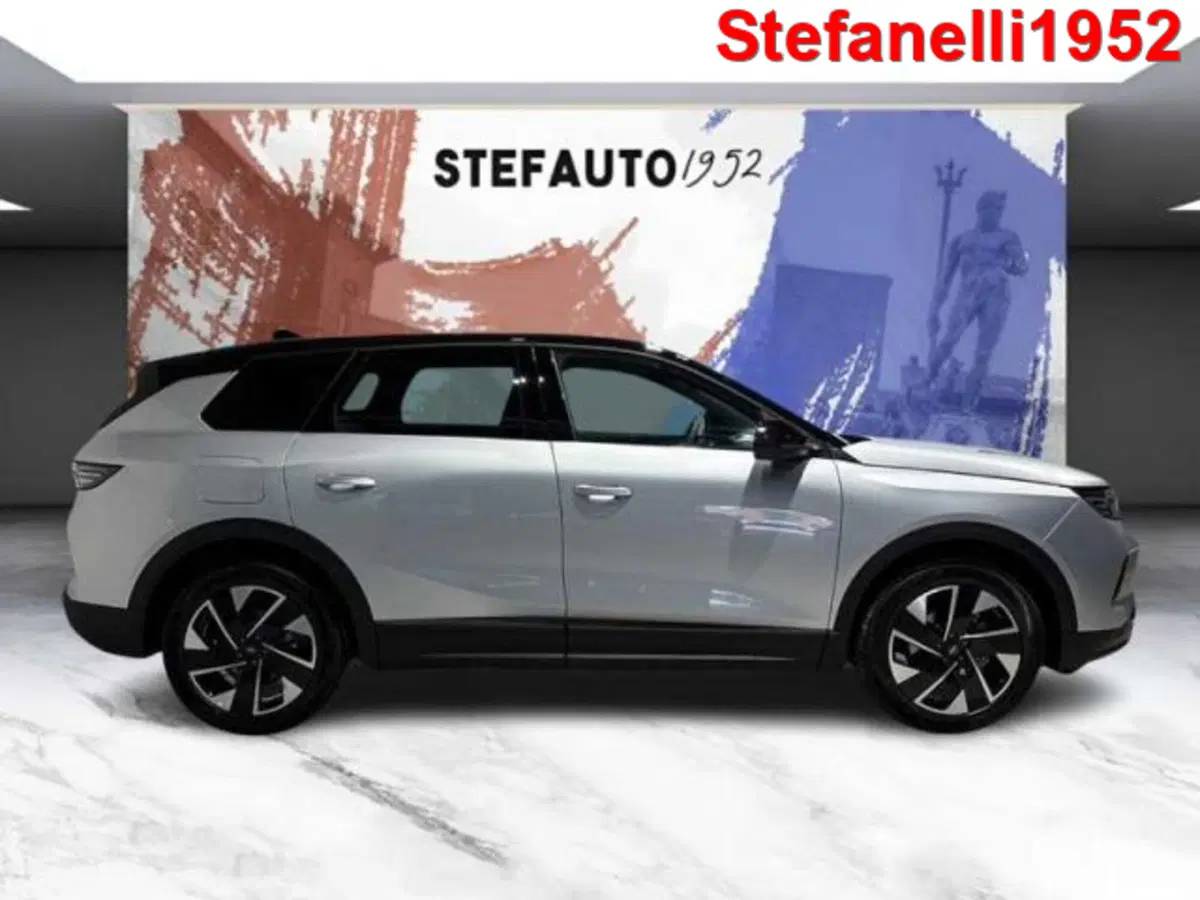 Opel Grandland nuova a Bologna (2)