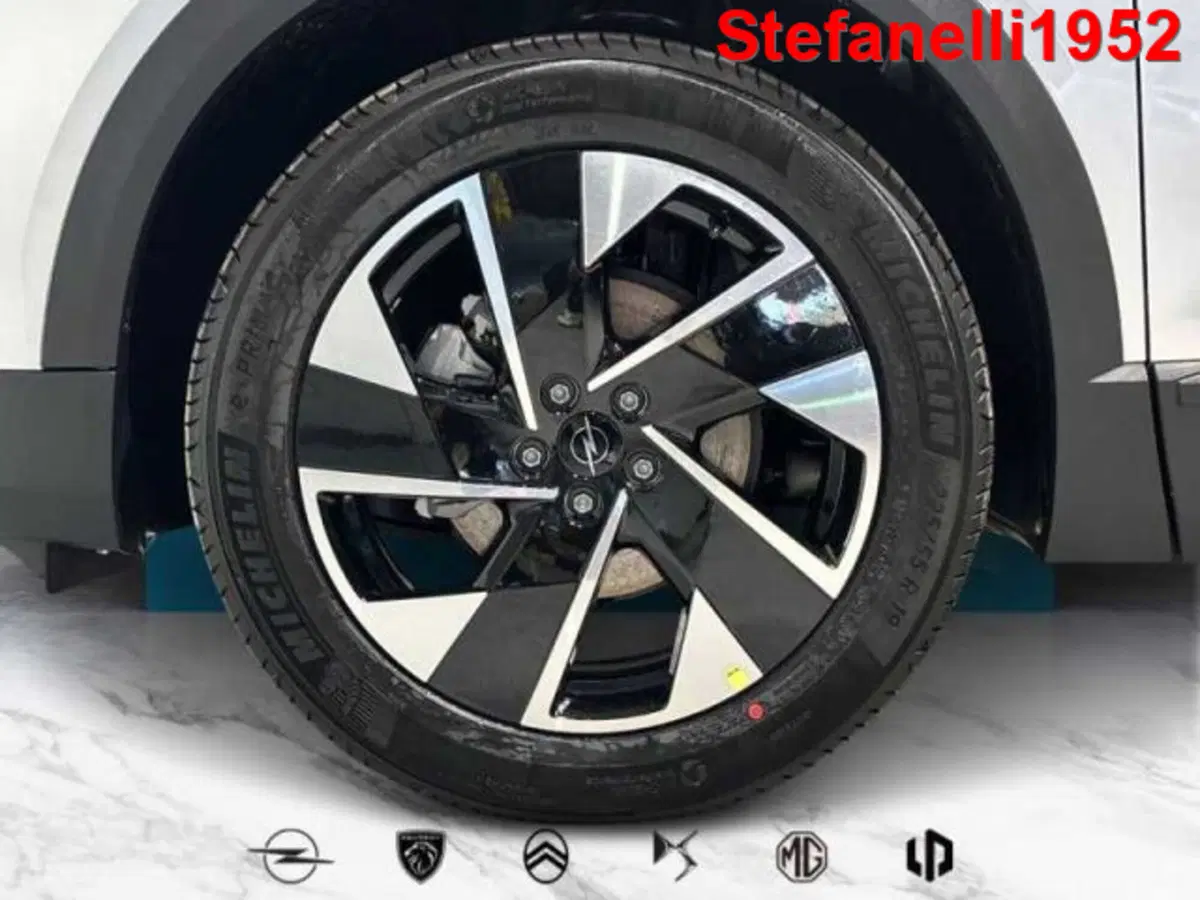 Opel Grandland nuova a Bologna (8)