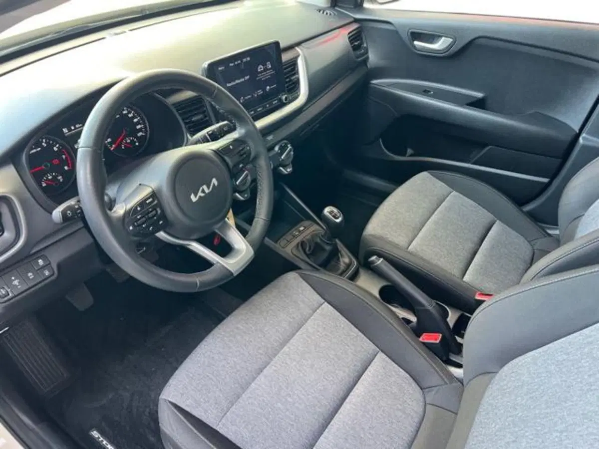 Kia Stonic usata a Sassari (6)