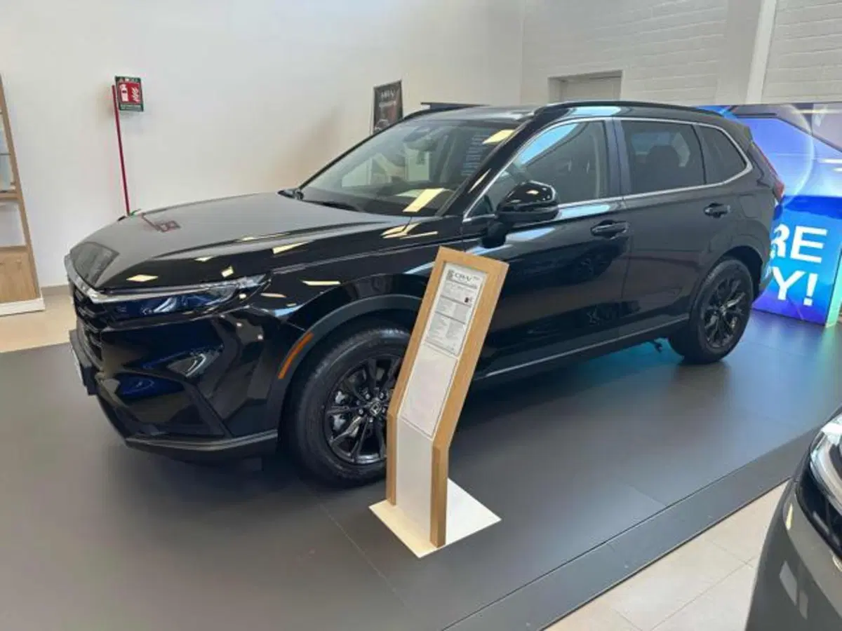 Honda CR-V nuova a Lucca (3)