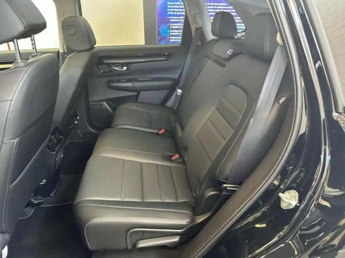 Honda CR-V nuova a Lucca (6)