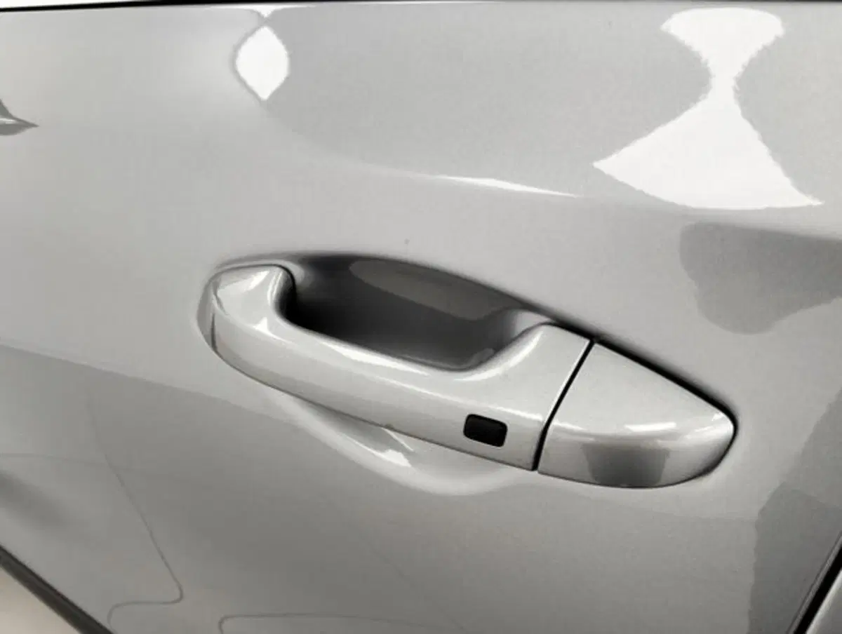 Kia XCeed usata a Como (18)