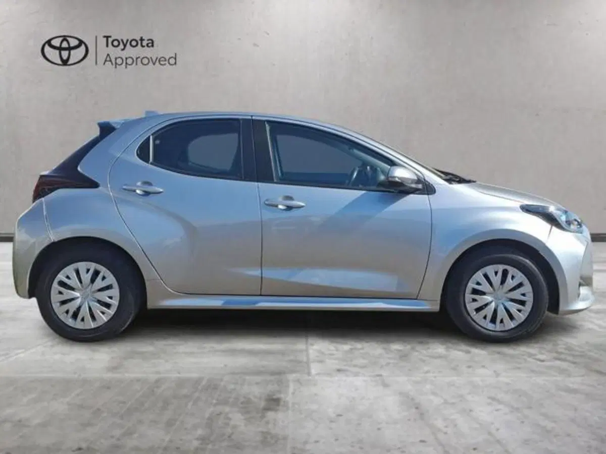 Toyota Yaris Cross usata a Roma (4)