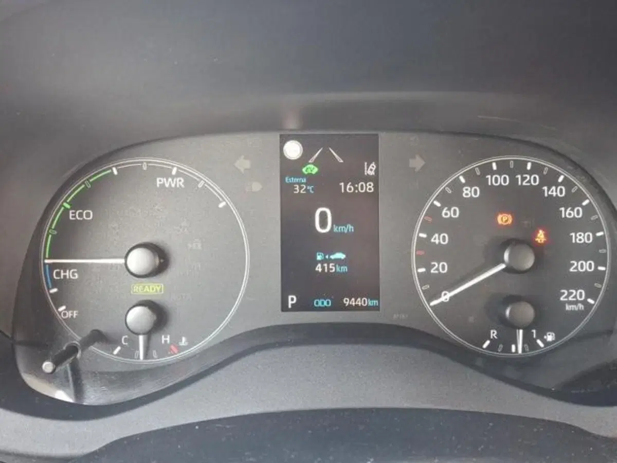 Toyota Yaris Cross usata a Roma (9)