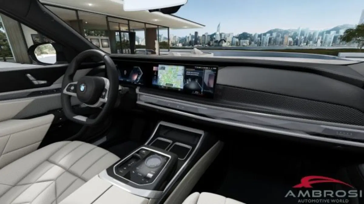 BMW Serie 7 nuova a Perugia (13)
