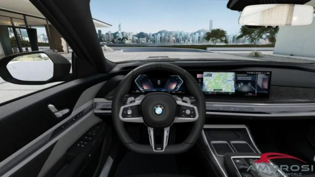 BMW Serie 7 nuova a Perugia (12)