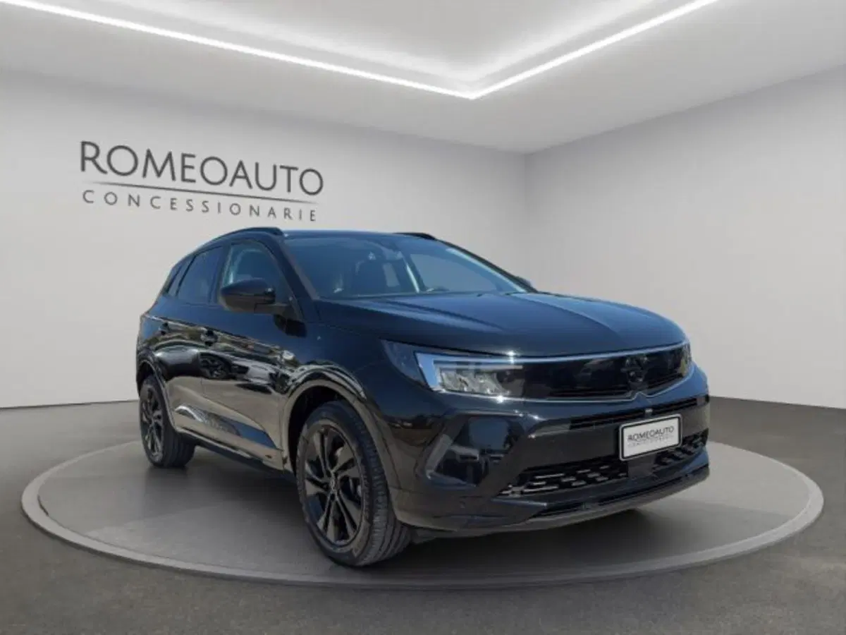 Opel Grandland usata a Perugia (8)