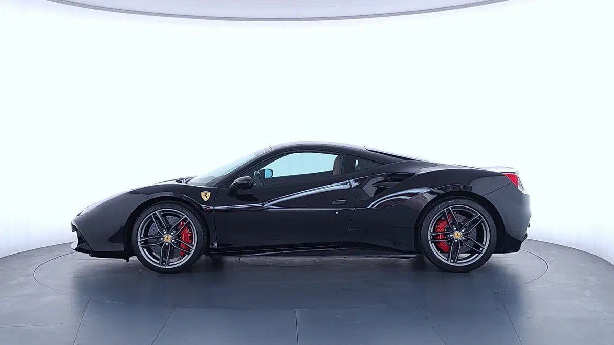 Ferrari 488 Coupé usata a Perugia (9)