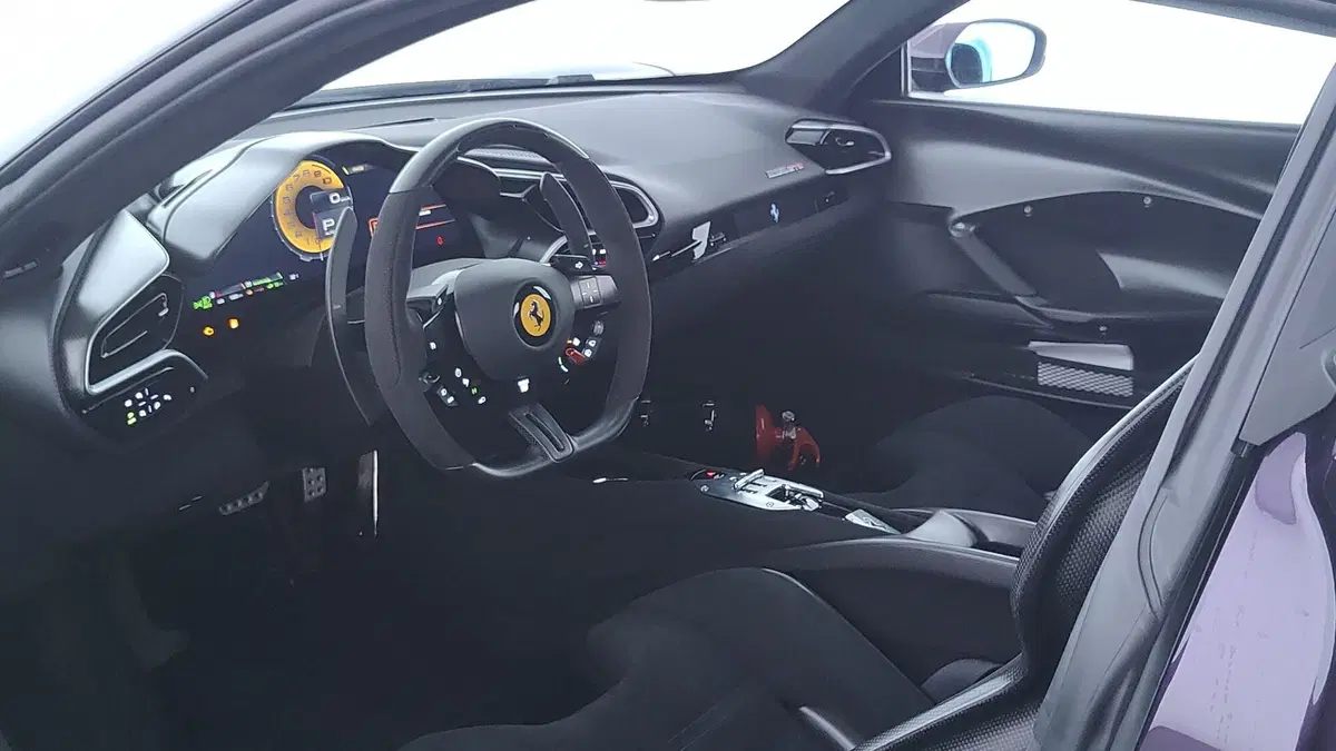 Ferrari 296 Coupé usata a Perugia (11)