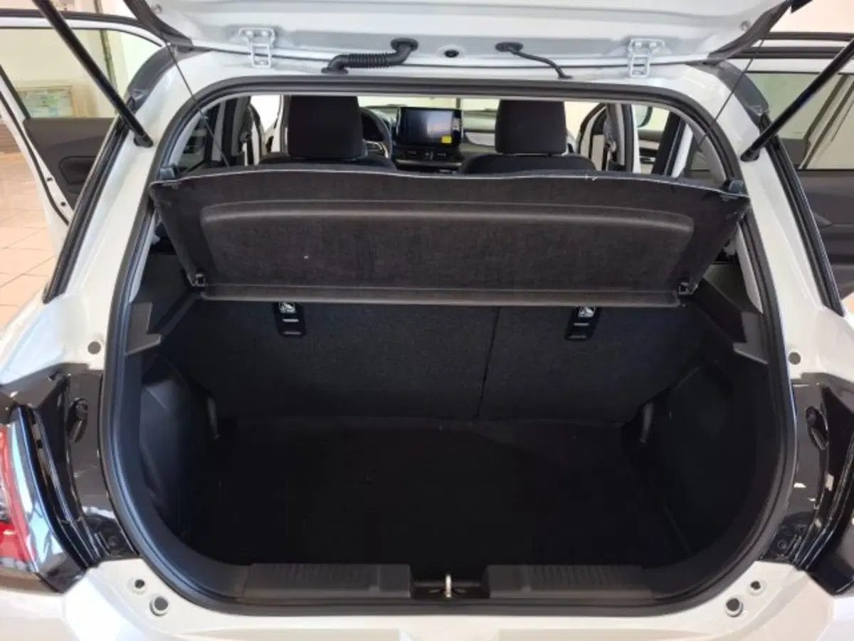 Suzuki Swift nuova a Reggio Emilia (15)