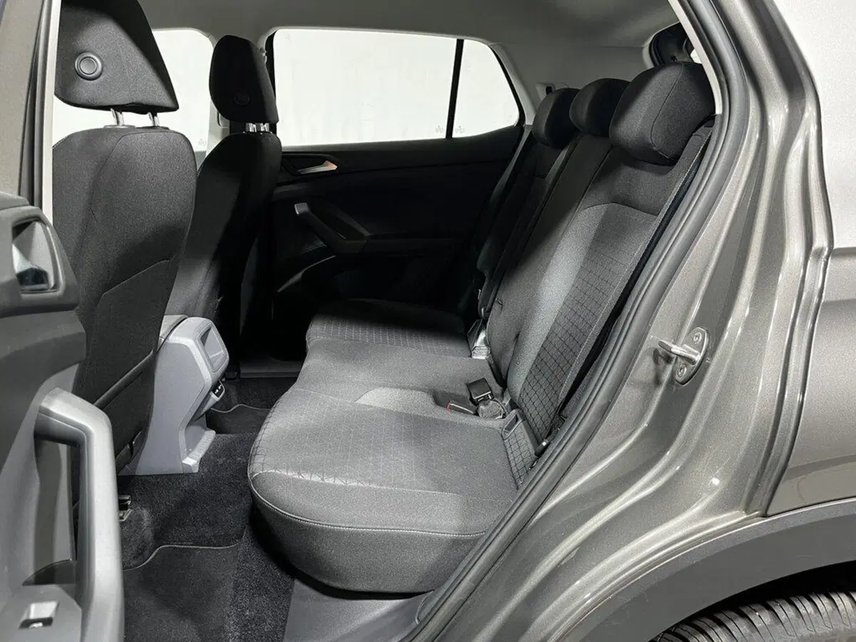 Volkswagen T-Cross usata a Sondrio (11)