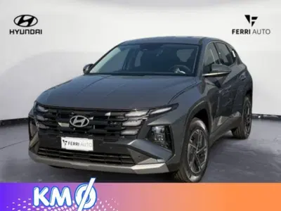 Hyundai Tucson 1.6 hev Xtech 2wd auto nuova a Tavagnacco