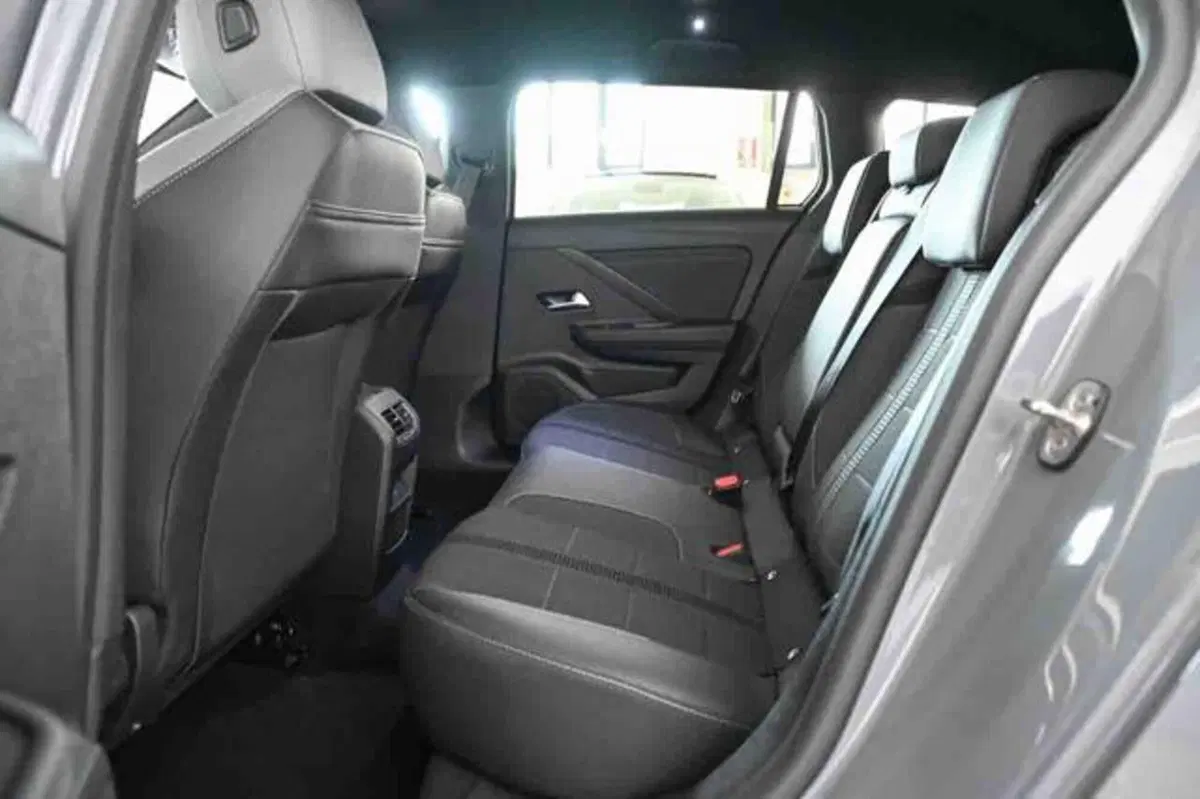 Opel Astra Station Wagon nuova a Torino (10)