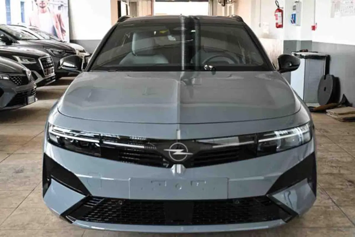 Opel Astra Station Wagon nuova a Torino (16)