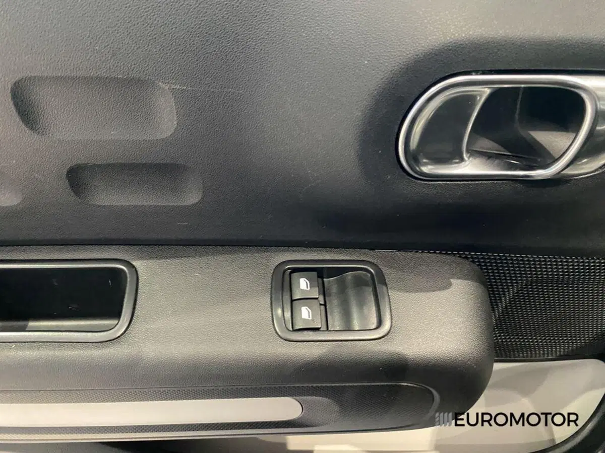 Citroen C3 usata a Bari (11)