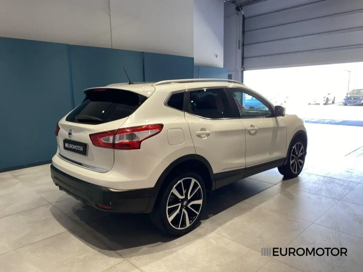Nissan Qashqai usata a Bari (6)