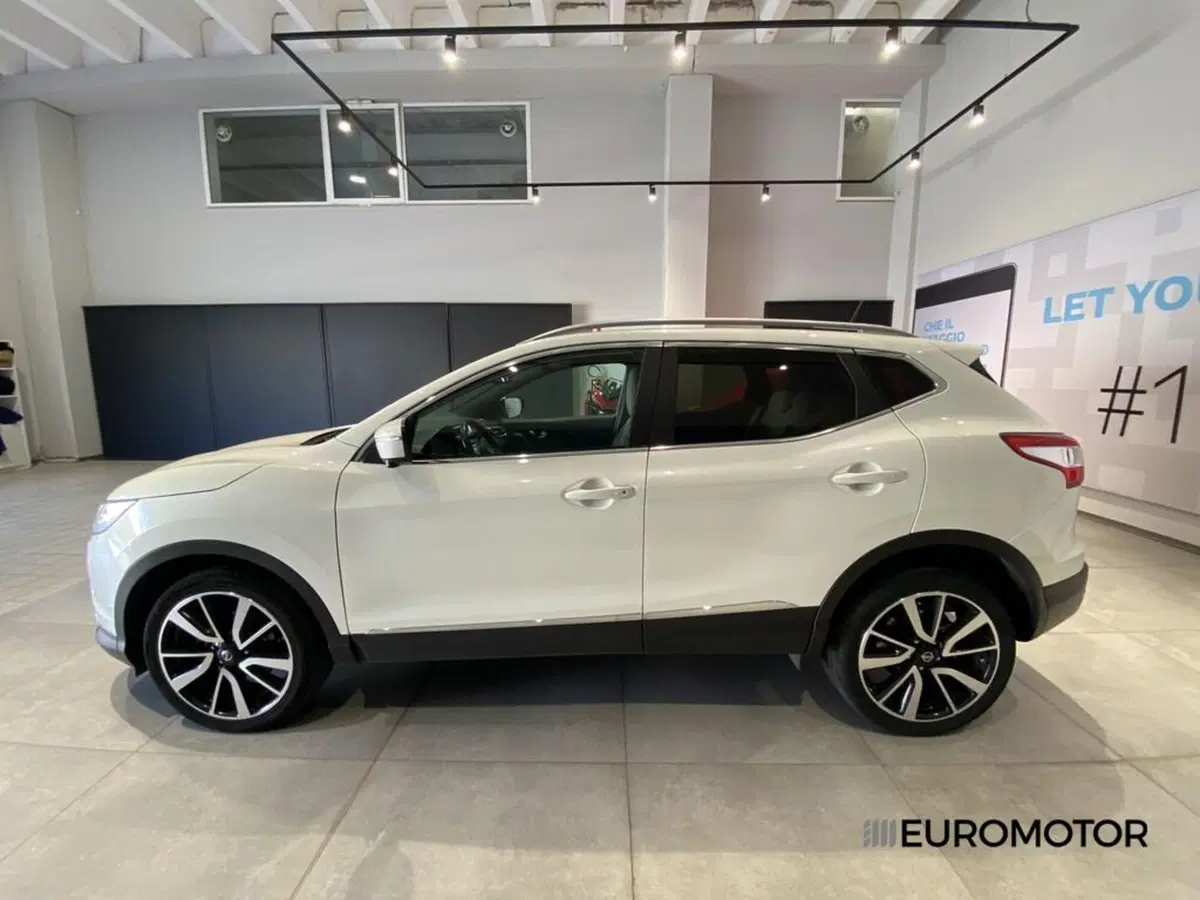 Nissan Qashqai usata a Bari (9)