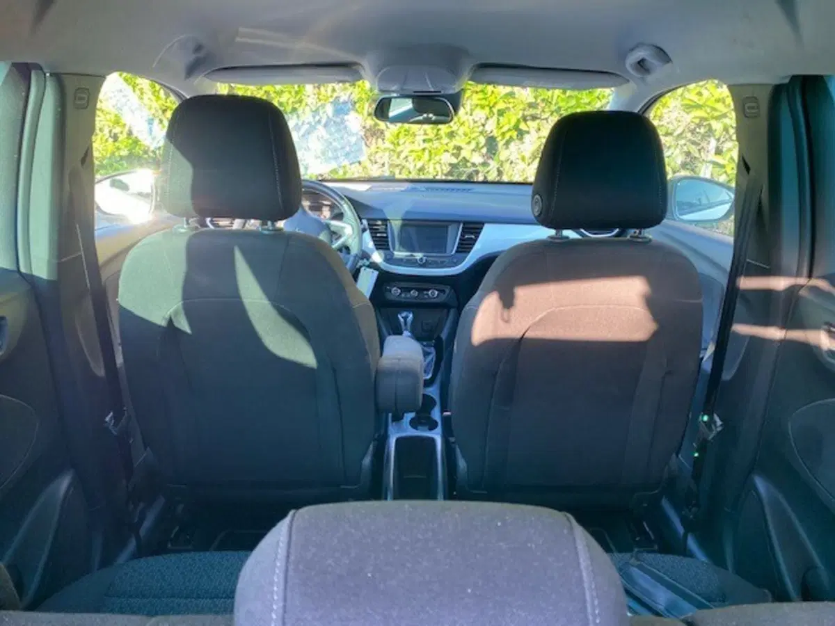 Opel Crossland usata a Catania (11)
