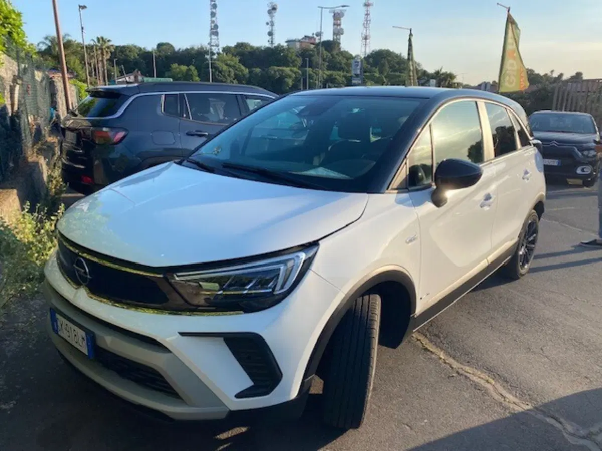 Opel Crossland usata a Catania (9)
