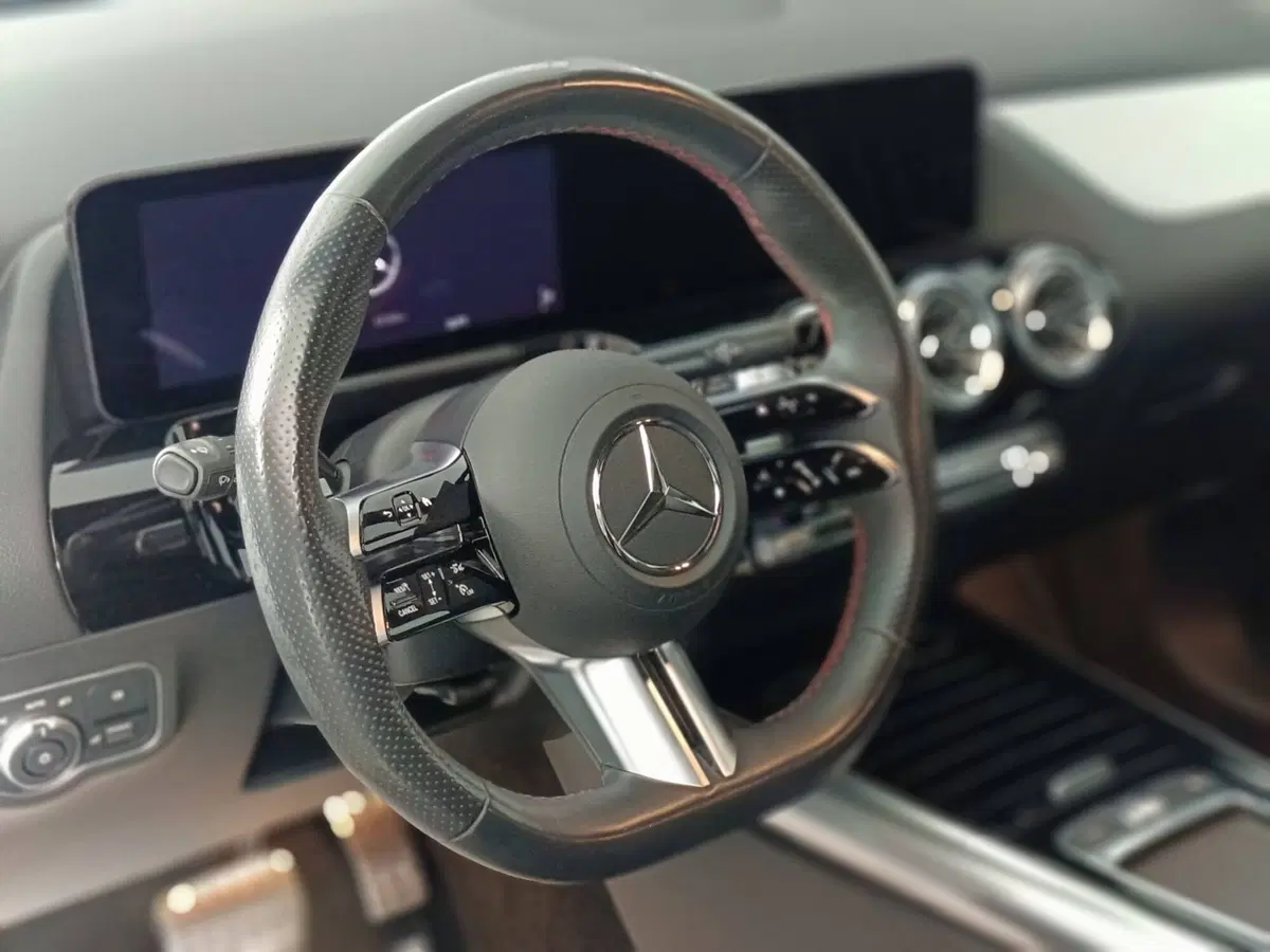 Mercedes-Benz GLA SUV usata a Ascoli Piceno (16)