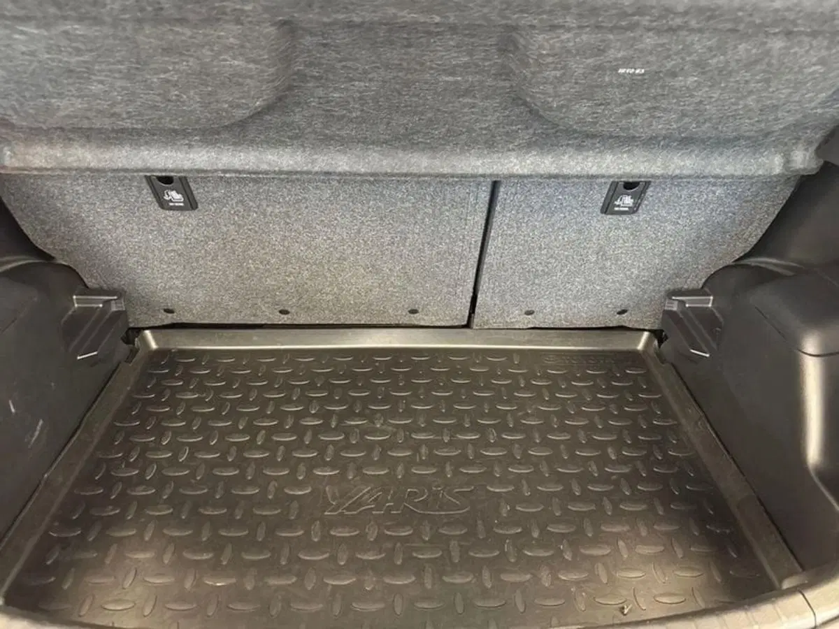 Toyota Yaris usata a Prato (12)