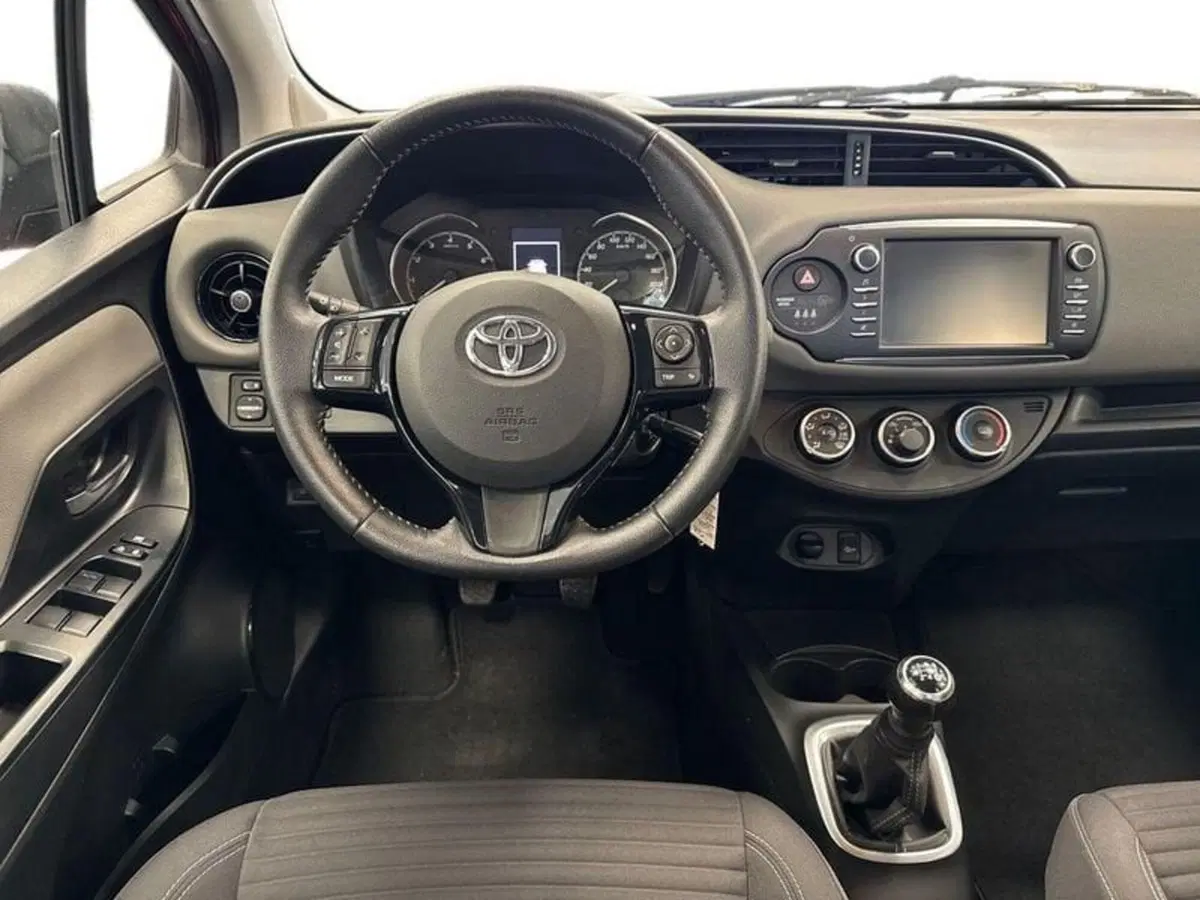 Toyota Yaris usata a Prato (9)