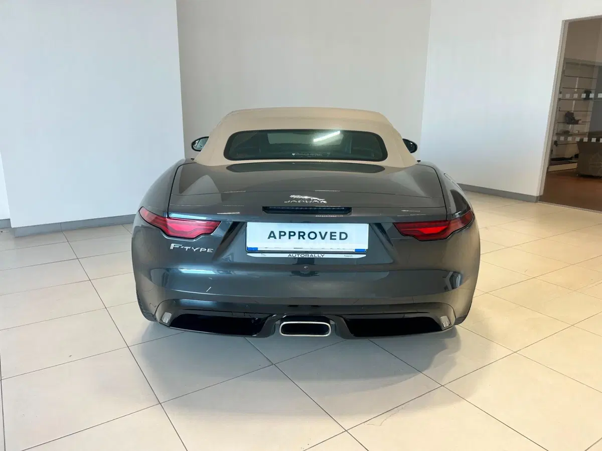 Jaguar F-Type Cabrio usata a Napoli (10)