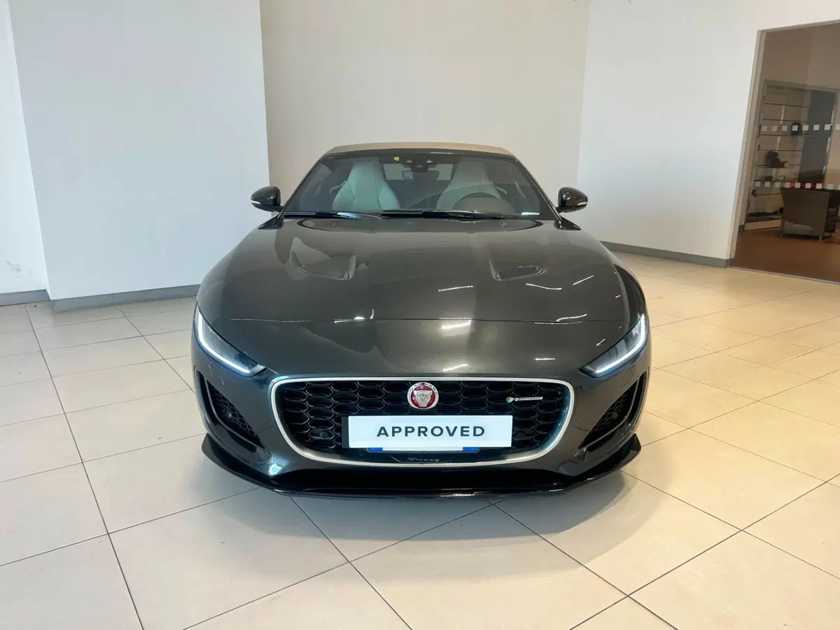 Jaguar F-Type Cabrio usata a Napoli (12)