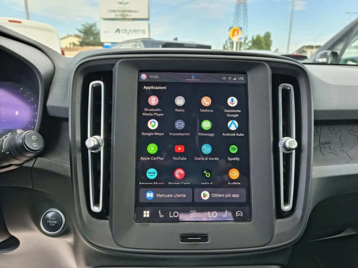 Volvo XC40 usata a Firenze (11)