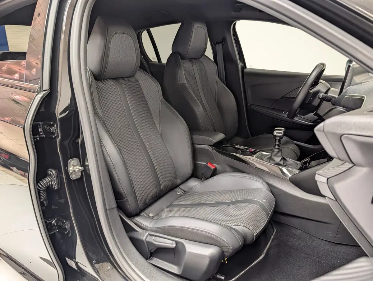 Peugeot 208 usata a Teramo (15)