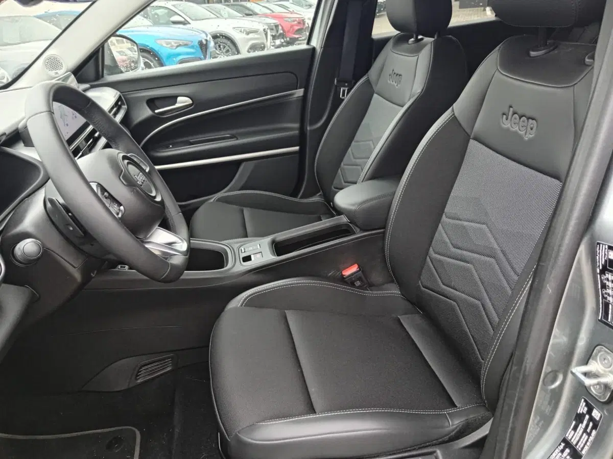 Jeep Avenger usata a Alessandria (15)