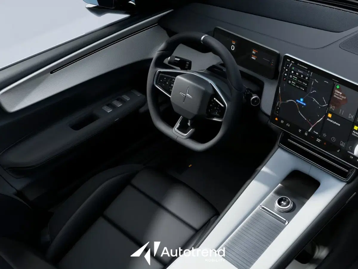 Polestar Polestar 4 nuova a Bari (8)