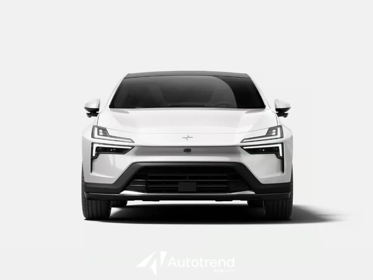 Polestar Polestar 4 nuova a Bari (3)