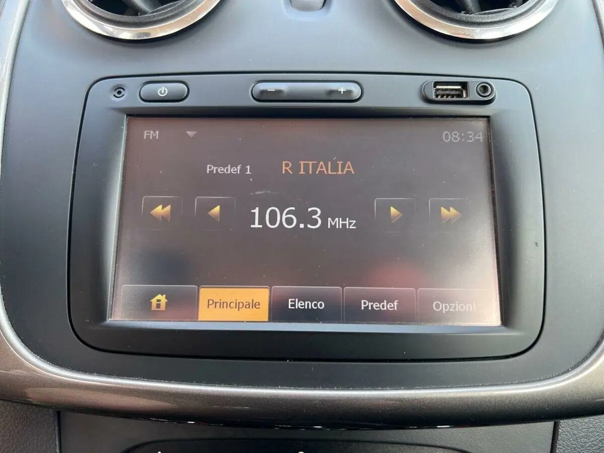 Dacia Sandero usata a Sondrio (13)