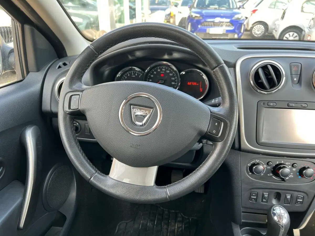 Dacia Sandero usata a Sondrio (15)